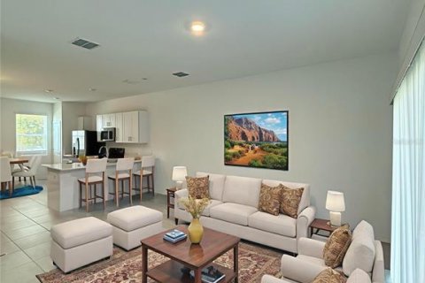 Townhouse in Kissimmee, Florida 2 bedrooms, 127.46 sq.m. № 1903299 - photo 3