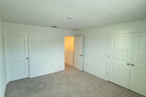 Townhouse in Kissimmee, Florida 2 bedrooms, 127.46 sq.m. № 1903299 - photo 26