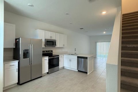 Townhouse in Kissimmee, Florida 2 bedrooms, 127.46 sq.m. № 1903299 - photo 11