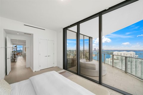 Condo in Miami Beach, Florida, 4 bedrooms  № 1974371 - photo 24