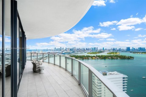 Condo in Miami Beach, Florida, 4 bedrooms  № 1974371 - photo 28