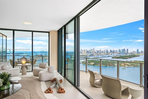 Condo in Miami Beach, Florida, 4 bedrooms  № 1974371 - photo 12