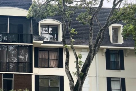 Condominio en Lauderhill, Florida, 3 dormitorios  № 1939009