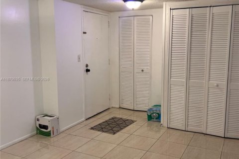 Condominio en venta en Lauderhill, Florida, 3 dormitorios, 123.56 m2 № 1939009 - foto 8