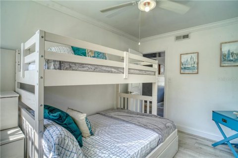 Villa ou maison à louer à Saint Pete Beach, Floride: 3 chambres, 149.29 m2 № 242197 - photo 17