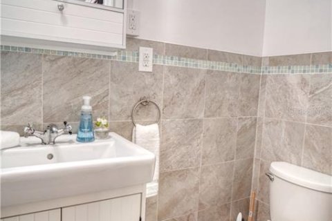 Villa ou maison à louer à Saint Pete Beach, Floride: 3 chambres, 149.29 m2 № 242197 - photo 26