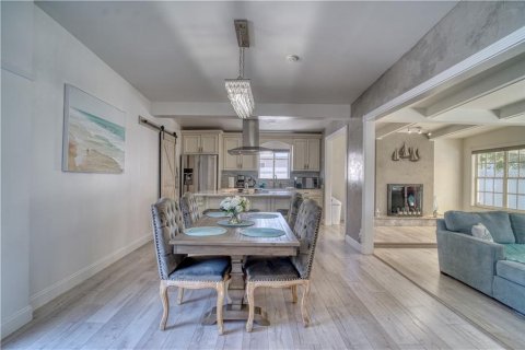 Villa ou maison à louer à Saint Pete Beach, Floride: 3 chambres, 149.29 m2 № 242197 - photo 5