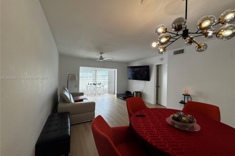 Купить кондоминиум в Делрей-Бич, Флорида 2 спальни, 85.93м2, № 1978198 - фото 7