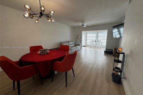 Купить кондоминиум в Делрей-Бич, Флорида 2 спальни, 85.93м2, № 1978198 - фото 16