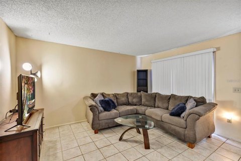 Condo in Orlando, Florida, 2 bedrooms  № 2388235 - photo 4