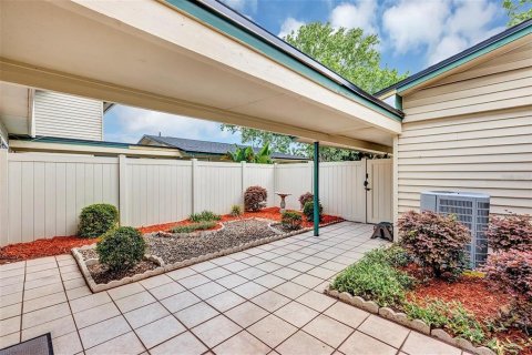 Condo in Orlando, Florida, 2 bedrooms  № 2388235 - photo 16
