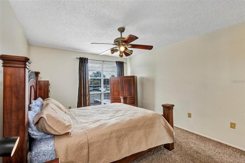 Condo in Orlando, Florida, 2 bedrooms  № 2388235 - photo 11