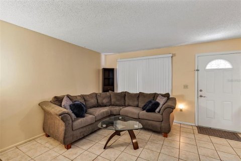 Condo in Orlando, Florida, 2 bedrooms  № 2388235 - photo 6