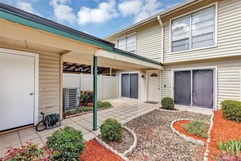 Condo in Orlando, Florida, 2 bedrooms № 2388235