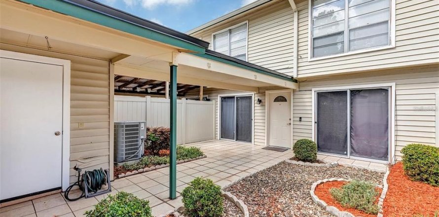 Condo in Orlando, Florida, 2 bedrooms  № 2388235