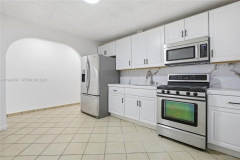 Купить виллу или дом в Хайалиа, Флорида 3 спальни, 132.85м2, № 2011141 - фото 8