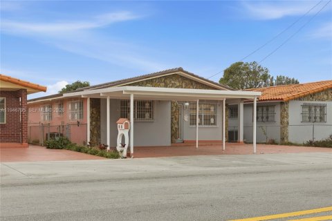 Купить виллу или дом в Хайалиа, Флорида 3 спальни, 132.85м2, № 2011141 - фото 3