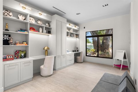 Купить виллу или дом в Майами, Флорида 4 спальни, 273.41м2, № 1862496 - фото 12