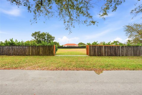 Купить земельный участок в Хомстед, Флорида № 2047983 - фото 29