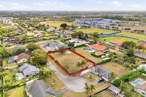 Купить земельный участок в Хомстед, Флорида № 2047983 - фото 5