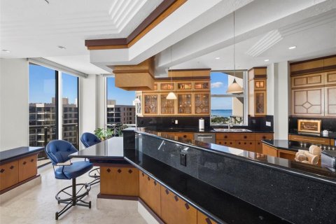 Condominio en venta en Longboat Key, Florida, 3 dormitorios, 315.87 m2 № 2433773 - foto 17