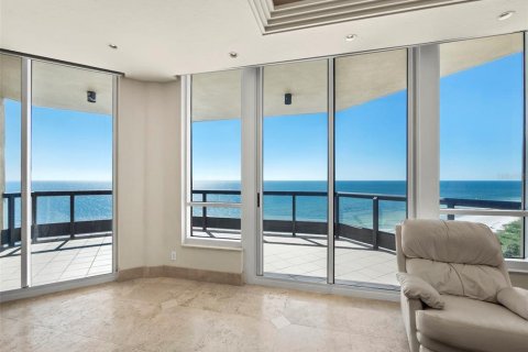 Condominio en venta en Longboat Key, Florida, 3 dormitorios, 315.87 m2 № 2433773 - foto 6