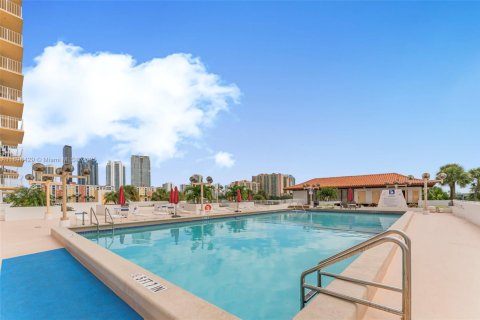 Copropriété à vendre à Sunny Isles Beach, Floride: 68 m2 № 1950715 - photo 22