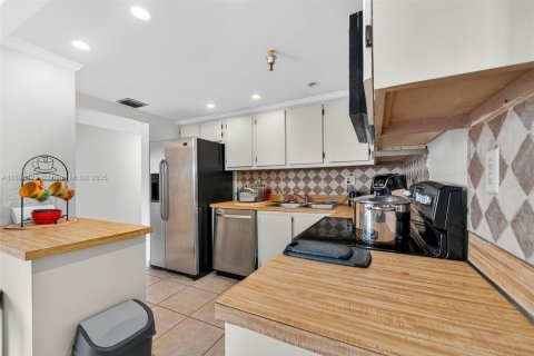 Copropriété à vendre à Sunny Isles Beach, Floride: 68 m2 № 1950715 - photo 11