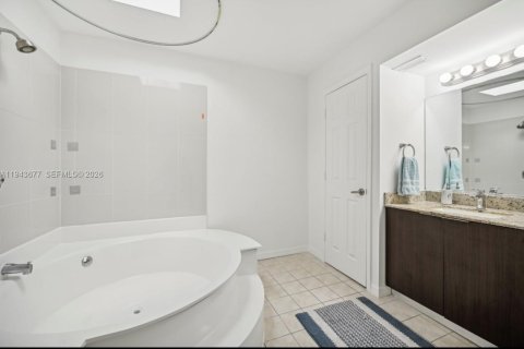 Touwnhouse à louer à Miami, Floride: 2 chambres, 123.56 m2 № 2001170 - photo 26