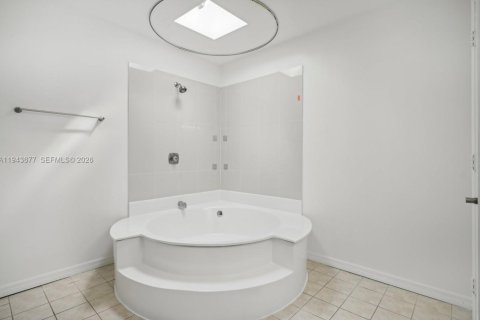 Touwnhouse à louer à Miami, Floride: 2 chambres, 123.56 m2 № 2001170 - photo 27