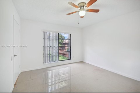 Touwnhouse à louer à Miami, Floride: 2 chambres, 123.56 m2 № 2001170 - photo 18