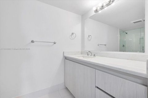 Copropriété à vendre à Fort Lauderdale, Floride: 3 chambres, 196.21 m2 № 1825782 - photo 13