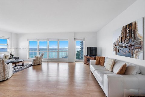 Copropriété à vendre à Fort Lauderdale, Floride: 3 chambres, 196.21 m2 № 1825782 - photo 2