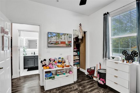 Townhouse in Miramar, Florida 3 bedrooms, 185.8 sq.m. № 2066166 - photo 8