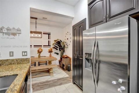 Townhouse in Miramar, Florida 3 bedrooms, 185.8 sq.m. № 2066166 - photo 23