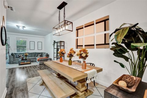 Townhouse in Miramar, Florida 3 bedrooms, 185.8 sq.m. № 2066166 - photo 18