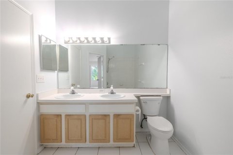 Townhouse in Brandon, Florida 2 bedrooms, 103.12 sq.m. № 2093436 - photo 25