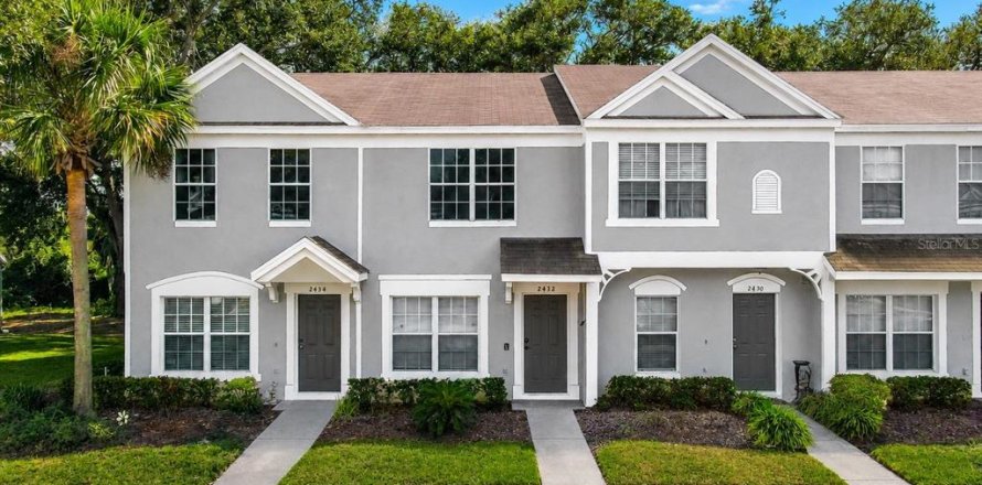 Townhouse in Brandon, Florida 2 bedrooms, 103.12 sq.m. № 2093436
