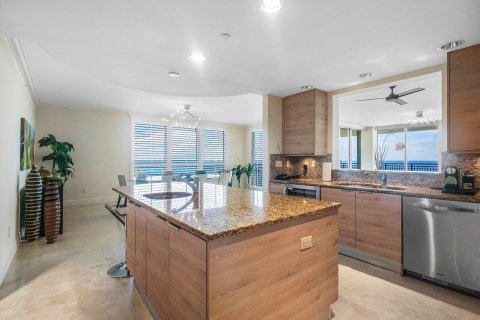 Condo in Riviera Beach, Florida, 3 bedrooms  № 2169582 - photo 15