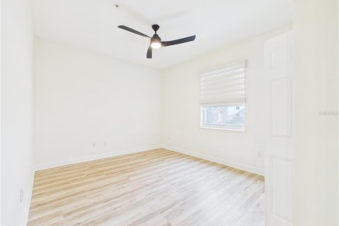 Condo in Palm Coast, Florida, 3 bedrooms  № 1913300 - photo 9