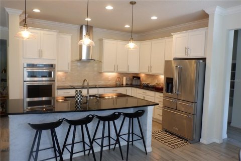 House in Winter Garden, Florida 4 bedrooms, 244.7 sq.m. № 1773908 - photo 13
