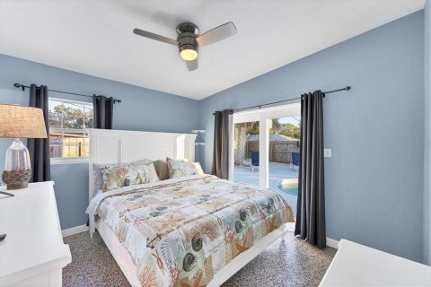 House in Bradenton, Florida 3 bedrooms, 137.68 sq.m. № 1560878 - photo 5