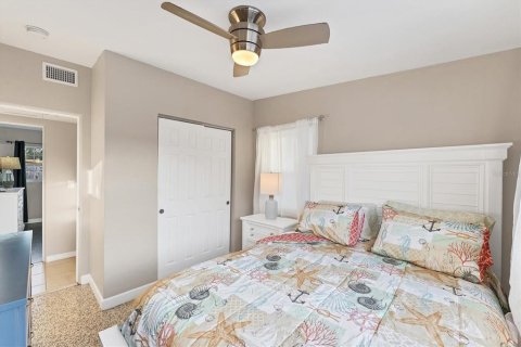 House in Bradenton, Florida 3 bedrooms, 137.68 sq.m. № 1560878 - photo 22