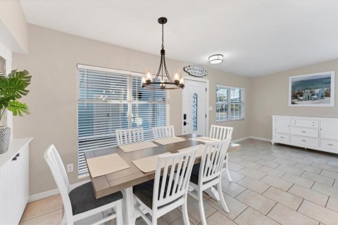 House in Bradenton, Florida 3 bedrooms, 137.68 sq.m. № 1560878 - photo 15