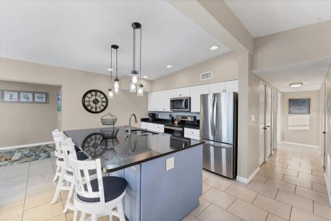 House in Bradenton, Florida 3 bedrooms, 137.68 sq.m. № 1560878 - photo 11