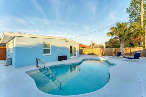 House in Bradenton, Florida 3 bedrooms, 137.68 sq.m. № 1560878 - photo 28