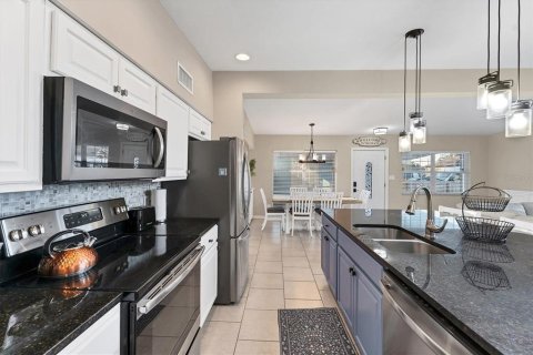 House in Bradenton, Florida 3 bedrooms, 137.68 sq.m. № 1560878 - photo 13