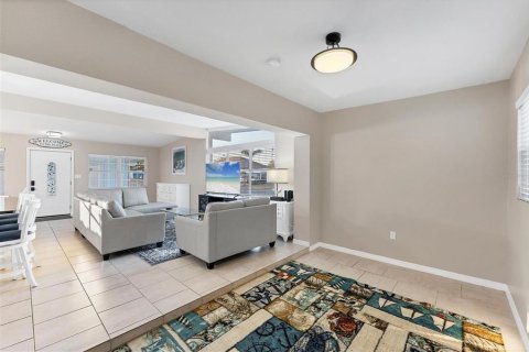 House in Bradenton, Florida 3 bedrooms, 137.68 sq.m. № 1560878 - photo 17