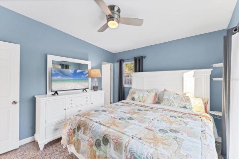 House in Bradenton, Florida 3 bedrooms, 137.68 sq.m. № 1560878 - photo 19