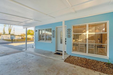 House in Bradenton, Florida 3 bedrooms, 137.68 sq.m. № 1560878 - photo 7